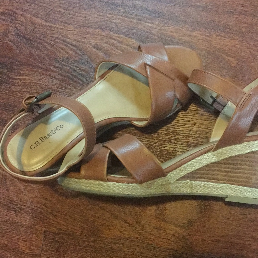 BASS women’s wedges